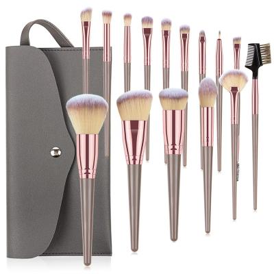 China Professional Daily Smudge Brush Retail Makeup Brush Synthetic Hair Makeup Brush Set With Bag for sale