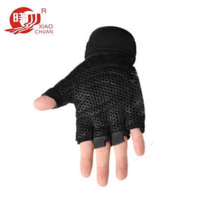 China Anti Slip Weightlifting Half Finger Fitness Bicycle Cycling Gloves for sale