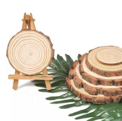 China Europe DIY Wooden Ornaments Party Home Decoration Polished Hand Painted Log Chips for sale