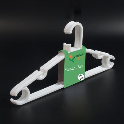 China Minimalist Durable Slim T-shirt Cheap White Plastic Hanger For Clothing Plastic Packs The 5 à venda