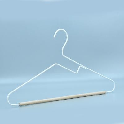 China New design high quality factory sale minimalist hanger white metal with pant/pants bar à venda