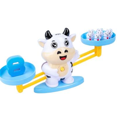 China Number Montessori Cow Cattle Study Balancing Scale Weighing Play Toys for sale