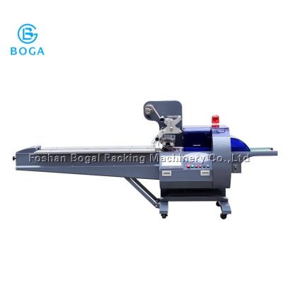 China Servo Motor Automatic Flow Cookie Packing Machine for sale