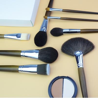 China Angular Blush Luxury Premium Cosmetic Makeup Brushes Private Label Professional Make Up for sale