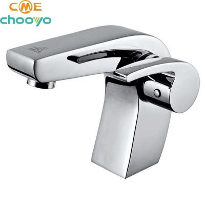 China Modern High Quality Basin Faucet Single Handle Chrome Bathroom Faucet for sale