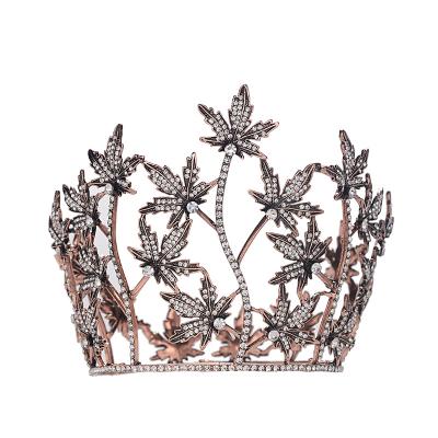 China Customized Large Baroque Bridal Crown Elegant Fashionable MISS Princess Queen Large Gold Full Round Crown Tiaras Pageant for sale