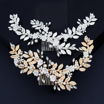 China New Large Bridal Headpiece Wedding Magnolia Hair Clip Luxury Hair Flower Hair Comb White Rhinestone Hair Comb for sale