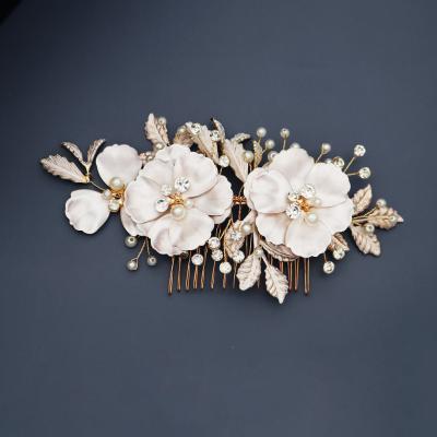 China 2021 Luxury Hair Jewelry Gold Wedding Flower Handmade Hair Jewelry For Women Hair Pin Claw Accessories Headpieces for sale