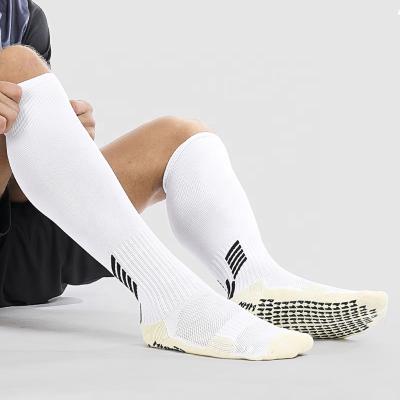 China Viable Wholesale Distribution Non-slip Football Boots Men's Big Football Socks Bottom Towel Sports Men's Sports Stockings for sale