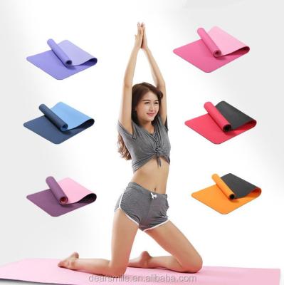 China Fashion Eco - Friendly Design Double Sides Folding Yoga Mat Set With Straps for sale