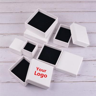 China Recycled Materials Wholesale Custom Design Logo Packaging Paper Box Cosmetic Gift Box Gold Gold Silver Black Foil For Necklace Bracelets Jewelry for sale