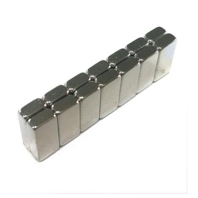 China Industrial magnet n42-n52 neodymium magnet rare earth magnet rectangle for magnetic main holder for sale