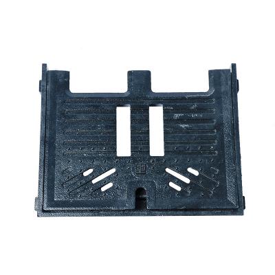 China Custom Made Composite Iron Shape BMC SMC FRP Ductile Manhole Cover For Drainage for sale