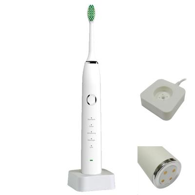 China 2000 mAh Battery Operated 100 Day Resistance Waterproof IPX8 Sonic Electric Toothbrush With Wireless Charger for sale