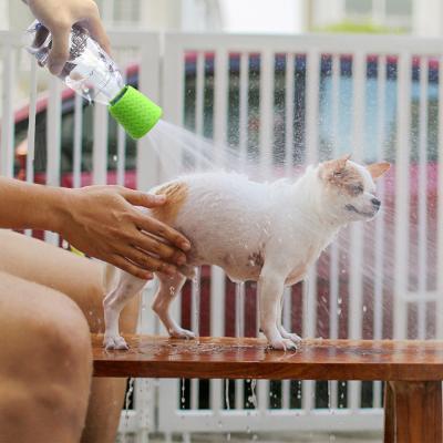 China Portabler Haustierhund Duschkopf Außenwassersprüher Haustier Badegeräte Wasserröhre Hundebeinreiniger Silikon Haustierhund Duschkopf zu verkaufen