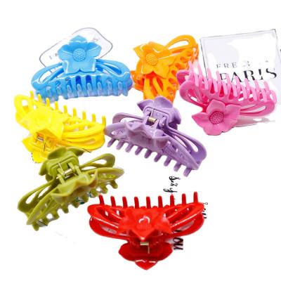 China Fashion flower shower head plastic clip in side hair bathing. for sale