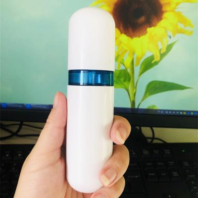 China Luxury Cosmetic Packaging Spray Perfume Bottle 50ml 70ml 100ml Plastic White Bottle for sale