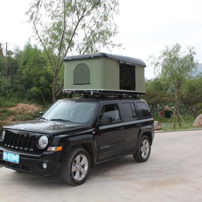 China Diagonal Tether Type 2021 Customized Camping Roof Pickup Camper SUV Rooftent Hard Shell Top Tent For Sale for sale