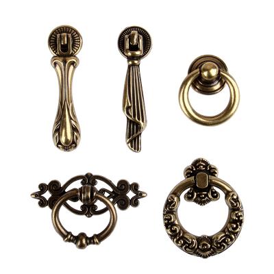 China Modern European Style Retro Ring Wardrobe Furniture Bronze Single Hole Handle for sale