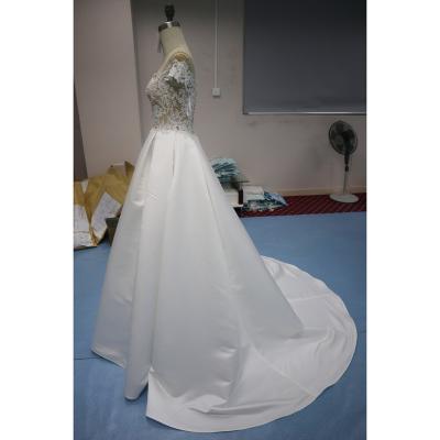 China Newest Ball Gown 2022 Luxury Trail Wedding Dress Breathable Bridal Bridal Gown Long Wedding Dress for sale