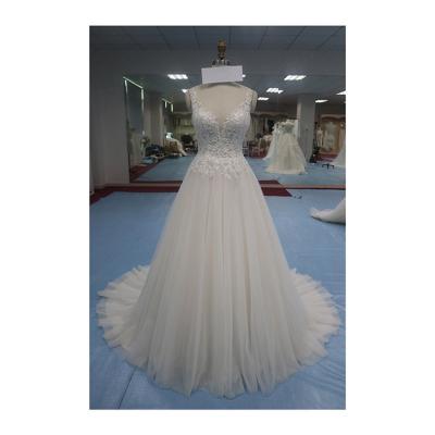 China Custom Made Breathable Luxury Fluffy Lace Bridal Gown High End Wedding Prom Dress for sale