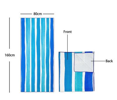 中国 夏の速乾式防砂 マイクロファイバーストライプビーチタオル バッグ付き 販売のため