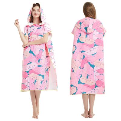 中国 custom quick drying microfiber bag blanket surf change hooded microfiber poncho towel beach 販売のため