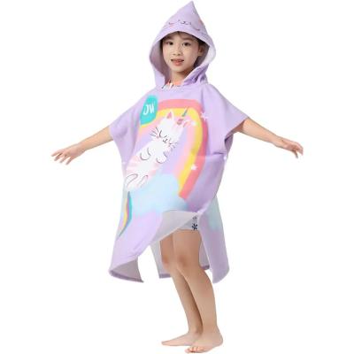 China Zomerse volwassenen Microfiber poncho handdoek lichtgewicht en absorberend Te koop