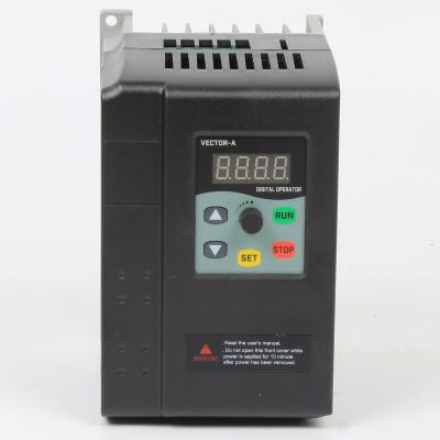 China 0.75kw V/F Control AC Motor Drive 3 Phase Frequency Inverter 220v To 220v For Electric Motor Speed ​​Control 155*100*150 AC for sale