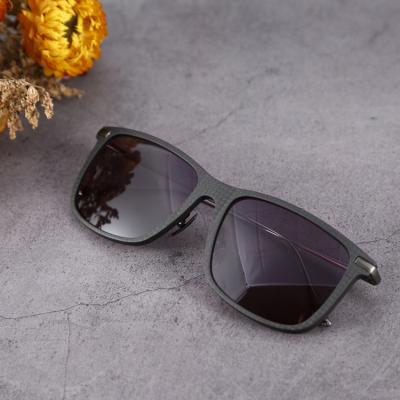 China Fashion YMO Sunglasses Carbon Fiber Polarized Sunglasses Gray Polarized Solid Temple Carbon Fiber Frame Titanium Sunglasses for sale