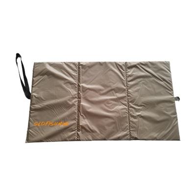 China Waterproof 3 Fold Design Carp Fishing Unhooking Mat Folding Padded Landing Mat For Carp Fishing for sale