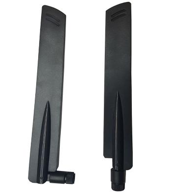 China 2021 Hot Product Lte Antenna 3G 4G 5Dbi Indoor Rubber Rod Antenna Sma-ABS Connector for sale