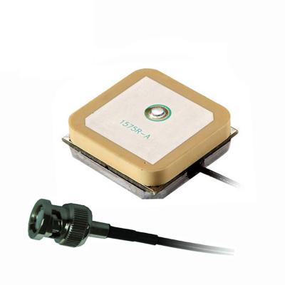 China Mini Internal Ceramic Gps Antenna With SMA- Female Connector For Car GPS Realtime Tracker 27*27*9mm for sale