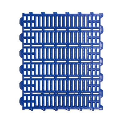 China 2021 Shopping Plastic Flooring Slat Easily Assembled Plastic Slat Flooring For Goat House for sale