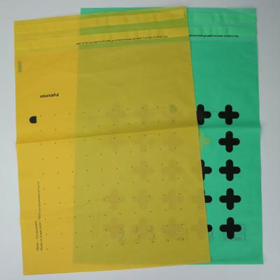 China Secure Sustainable Shipping With Compostable Mailing Bag In Green And Golden for sale