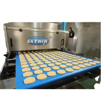 China Flour Mill Skywin Biscuit Machine Biscuit Depositor Machine Biscuit Encrusting Machine for sale