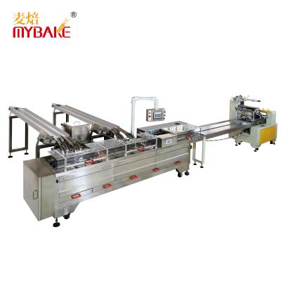 China Vegetable Processing Plant September Skywin Super Discount Price One Color Two Lanes Biscuit Squeezing Machine With Pillow Packaging Machine for sale