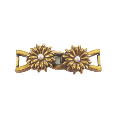 China Retro Shoe Buckle Petal Design Aluminum Alloy Lace Buckle Hardware Accessories for sale