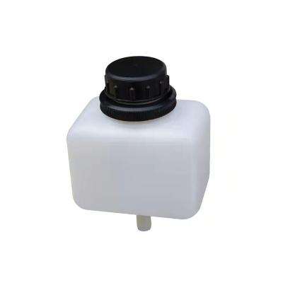 China Brake Pump Oil Can QiDian Brake Pump Oil Can Durable Service Brake Oil Cup for sale