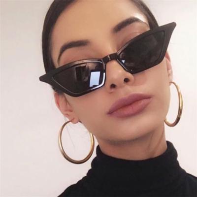 China Fashion Sunglasses 2021 Trend Fashion Rectangle Sunglasses Women Vintage Square Sun Glass Shades Small for sale