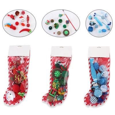 China Christmas Tree Stocked Cat Toys Mice Fish Socks Set Gift Bags Pamper Voice Interactive Chewing Holiday Halloween Cat Toy for sale