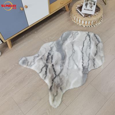 China Modern Shaped Printed Faux Rabbit Fur Blanket for sale