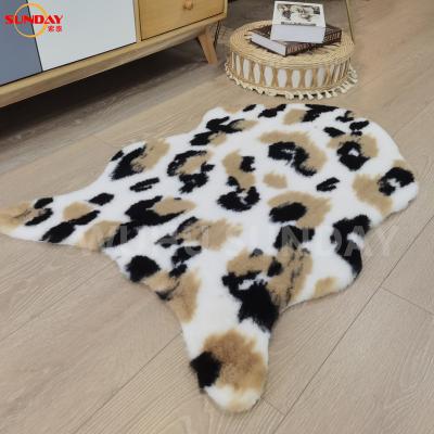 China Modern Shaped Printed Faux Rabbit Fur Blanket for sale