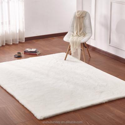 China Stain Resistant 100% Polyester Area Rugs For Home Decor Faux Rabbit Fur Rug for sale