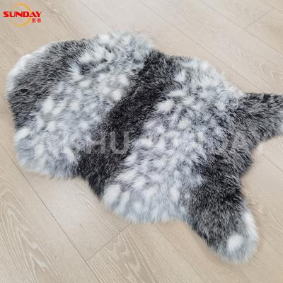 China Modern Shaped Jacquard Faux Fur Blanket for sale