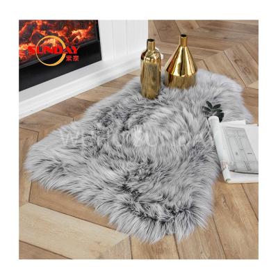 China Stain Resistant Formed With Trick Faded Faux Fur Blanket For Home Decor for sale