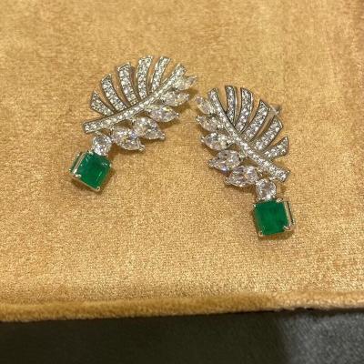 China New Romantic Style 925 Sterling Silver Green Leaf Earrings Luxury Female Earrings for sale