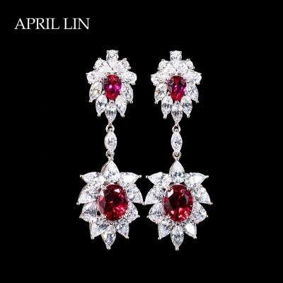 China New romantic style 925 silver jewelry 925 silver sterling luxury moissanite women's flower earrings korean style earring for sale