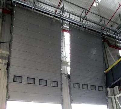 Cina Porte sezionali del garage isolate colore su ordinazione, porta sopraelevata commerciale in vendita