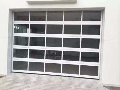 Chine Classe sectionnelle en aluminium gauche industrielle 3 de résistance de vent de porte de garage 40mm en verre de chargement de secteur logistique pour la caserne de pompiers à vendre